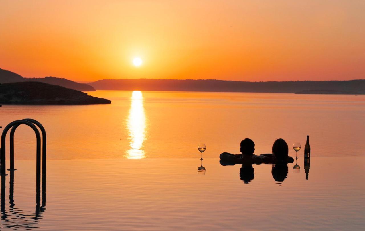 Sk Place Luxury Seafront Villas Chania Almirida Eksteriør bilde